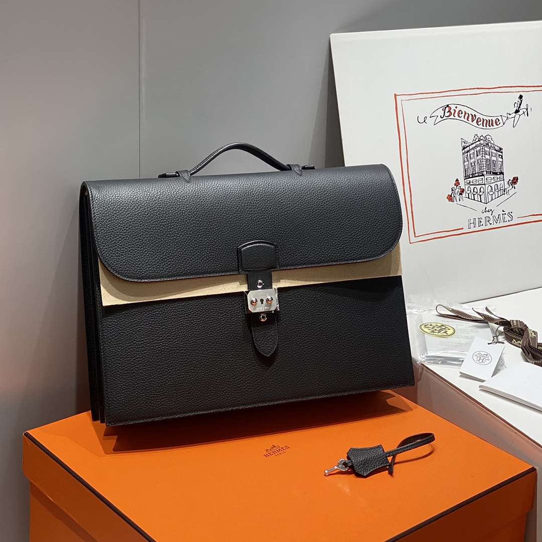 Sac a Depeches 38 togo Noir PHW
